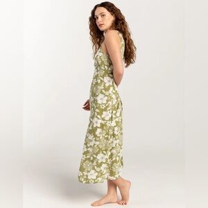 Billabong Floral Green and White Midi Dress